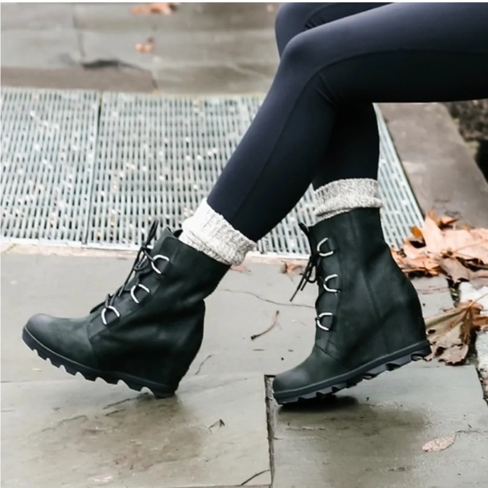 SOREL Joan of Artic Waterproof hidden heel Boots